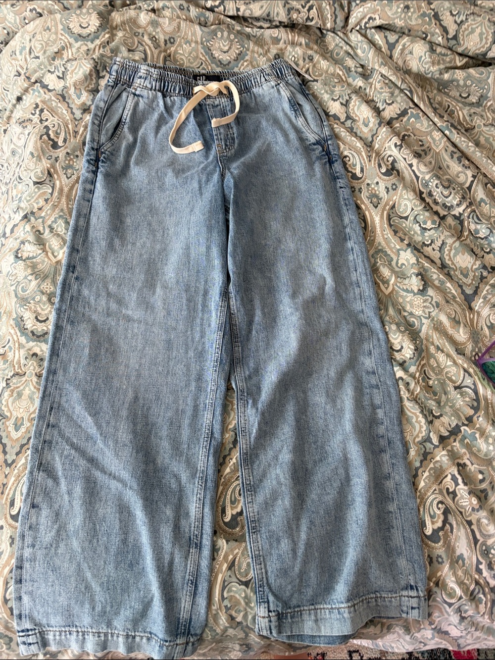 GAP Light Blue Wide-Leg Denim Jeans with Cream Drawstring